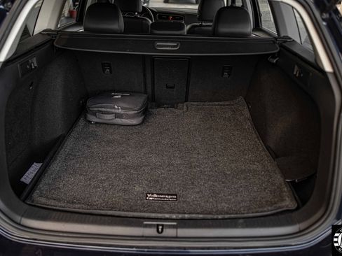 Used 2017 Volkswagen Golf Alltrack S image 17