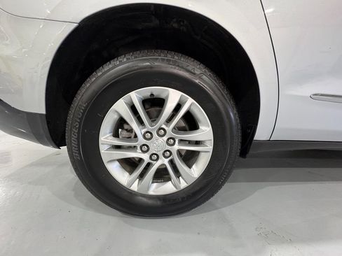 Used 2019 Buick Enclave Essence image 51