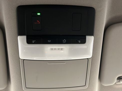 Used 2021 Nissan Rogue SV AWD/4WD image 28