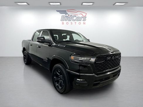 Used 2025 RAM 1500 Big Horn AWD/4WD image 3