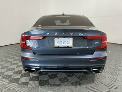 Used 2022 Volvo S60 B5 Inscription image 6
