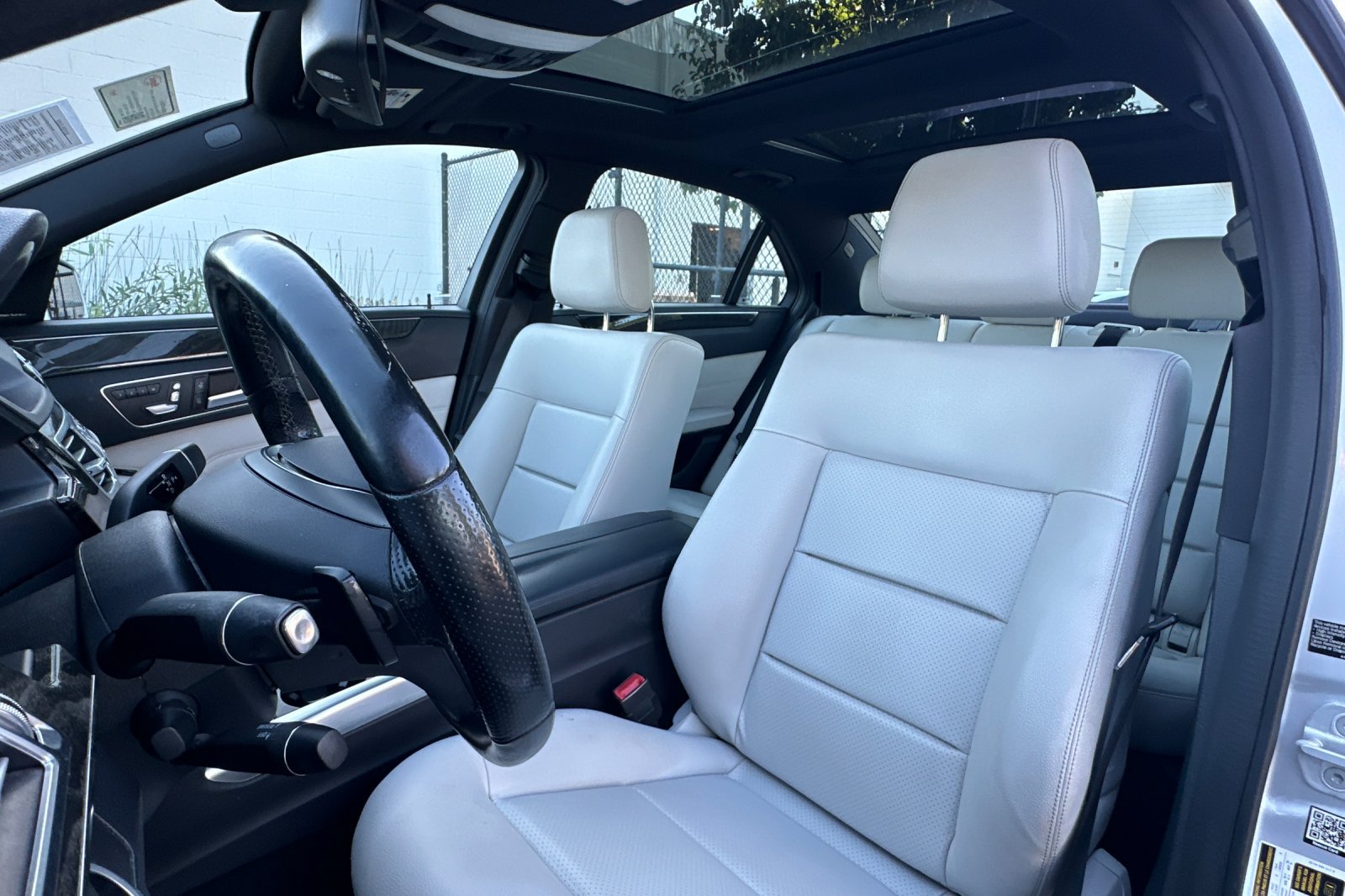 Used 2015 Mercedes-Benz E 350 Sedan image 28