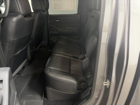 Used 2022 Nissan Frontier PRO-4X w/ Pro-4X Premium Package AWD/4WD image 28