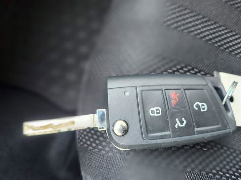 Certified 2024 Volkswagen Jetta Sport image 37