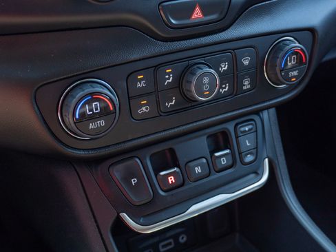 Used 2018 GMC Terrain Denali FWD image 26