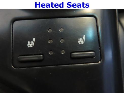 Used 2018 Toyota Camry XSE image 25