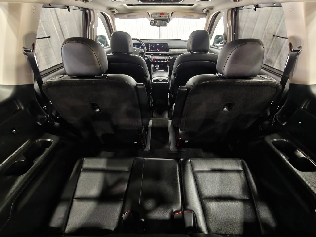 Used 2023 Kia Telluride EX w/ EX Captain's Chair Package AWD/4WD image 34
