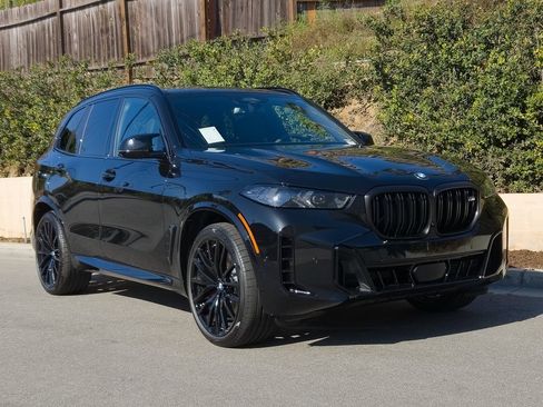 New 2026 BMW X5 M60i w/ Executive Package image 2