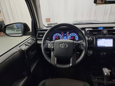 Used 2019 Toyota 4Runner TRD Off-Road image 12