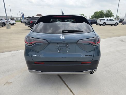 Used 2025 Honda HR-V Sport image 4