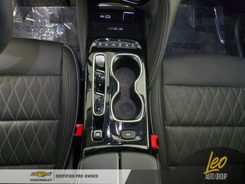 Used 2023 Buick Envision Avenir AWD/4WD image 14