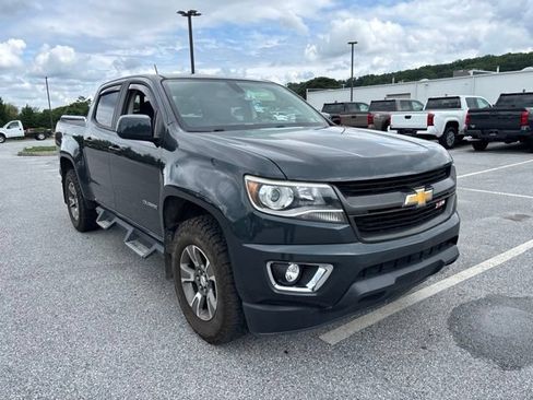 Used 2018 Chevrolet Colorado Z71 AWD/4WD image 3