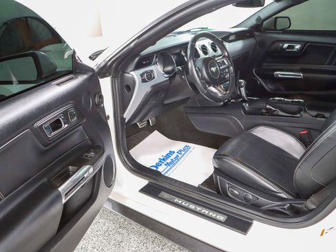 Used 2017 Ford Mustang GT Premium w/ Equipment Group 401A image 3