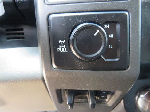 Used 2019 Ford F250 XL w/ Power Equipment Group AWD/4WD image 14