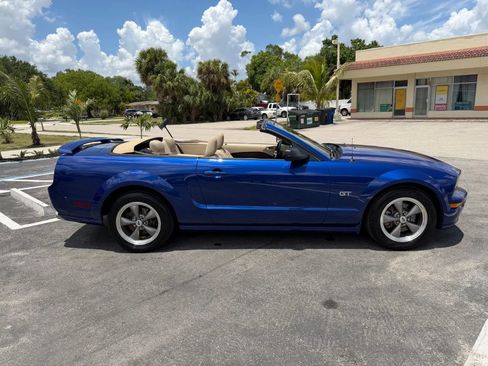 Used 2005 Ford Mustang GT RWD image 33