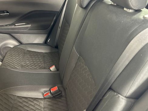 Used 2022 Nissan Kicks SV image 17