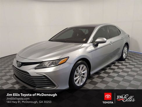 Used 2024 Toyota Camry LE FWD image 1