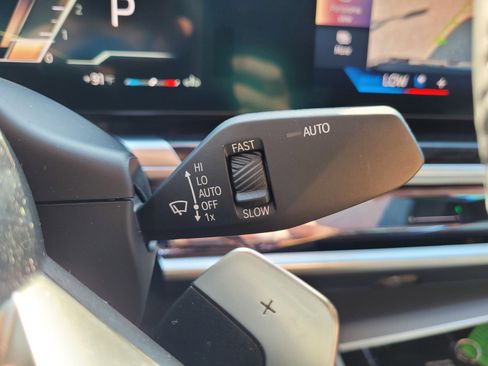 Used 2026 BMW 740i w/ Executive Package image 28