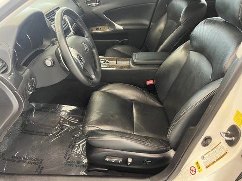 Used 2011 Lexus IS 250 AWD w/ Premium Pkg Value Edition image 9
