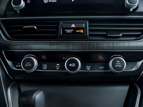 Used 2022 Honda Accord LX image 22