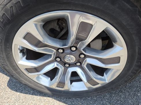 Used 2019 RAM 1500 Limited RWD image 14