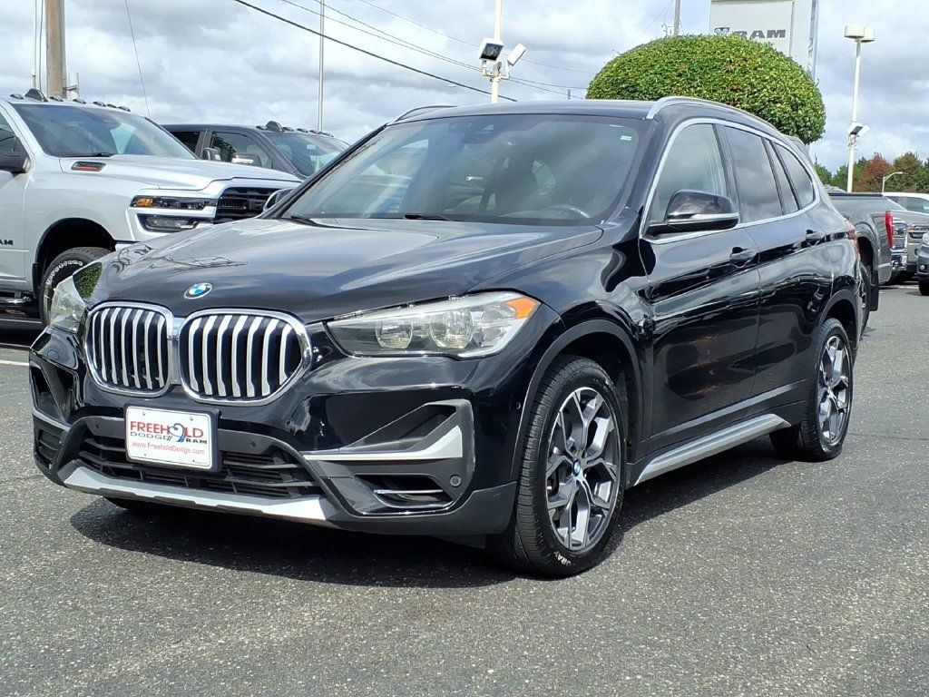 Used 2022 BMW X1 xDrive28i w/ Convenience Package AWD/4WD image 3