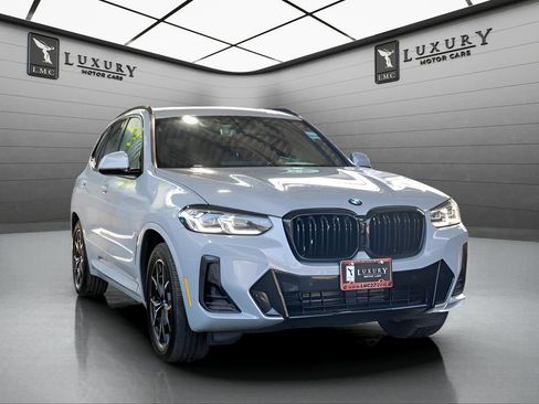 Used 2022 BMW X3 xDrive30i w/ M Sport Package 2 AWD/4WD image 1