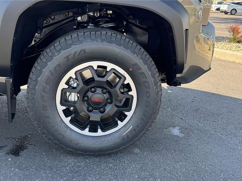 New 2025 Toyota Tacoma TRD Off-Road image 8