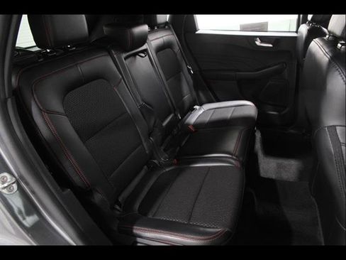 Certified 2025 Ford Escape ST-Line AWD/4WD image 17