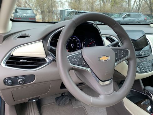 Used 2024 Chevrolet Malibu LT image 35