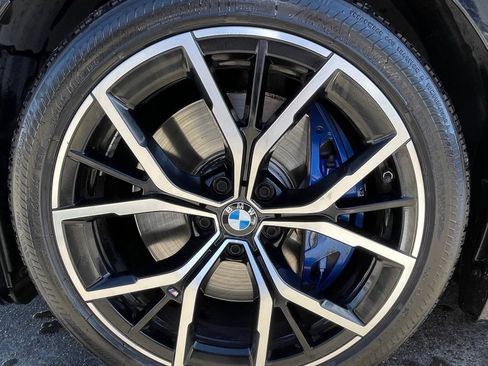 Used 2022 BMW M550i xDrive M550i xDrive image 16