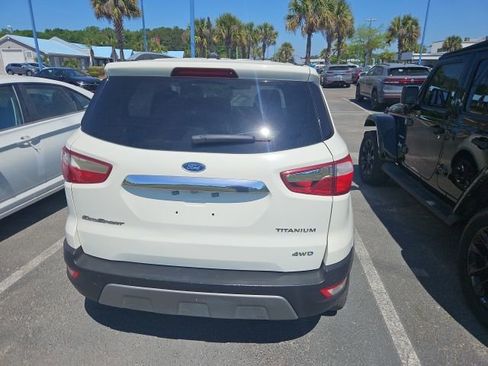 Used 2021 Ford EcoSport Titanium image 5