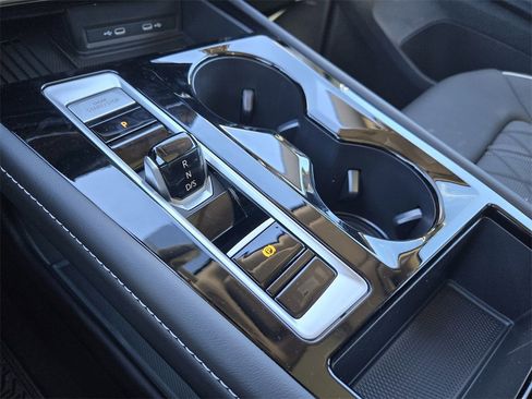 New 2026 Volkswagen Atlas SEL Premium R-Line image 17