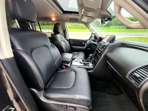 Used 2024 INFINITI QX80 Luxe image 32