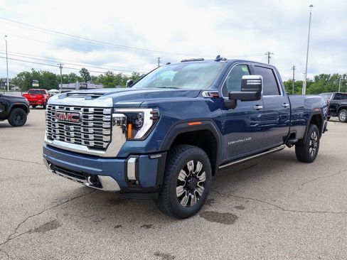 New 2026 GMC Sierra 2500 Denali w/ Denali Reserve Package AWD/4WD image 31