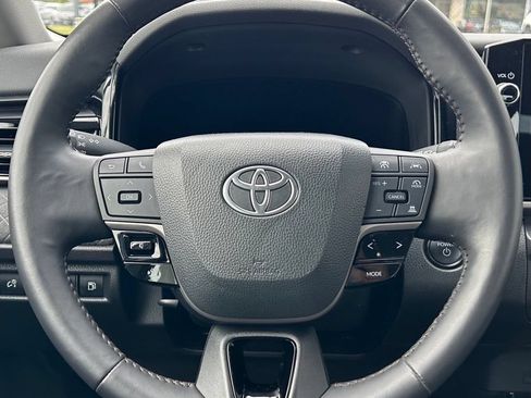 Certified 2025 Toyota Camry XLE FWD image 20