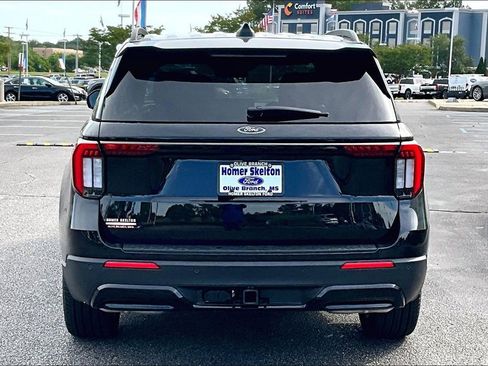 New 2026 Ford Explorer ST-Line RWD image 4