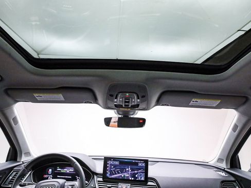 Used 2023 Audi Q5 2.0T Premium Plus w/ Premium Plus Package image 17