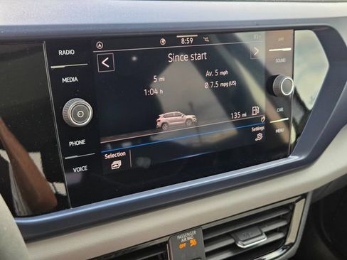 Certified 2023 Volkswagen Taos SE w/ Panoramic Sunroof Package FWD image 22