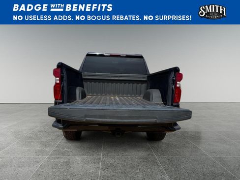 Used 2023 Chevrolet Silverado 1500 Custom RWD image 6