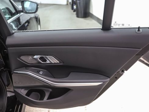 Used 2025 BMW 330i xDrive Sedan w/ Premium Package image 25