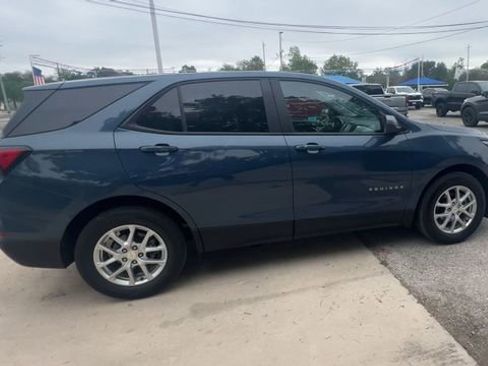 Certified 2024 Chevrolet Equinox LS w/ LS Convenience Package FWD image 9