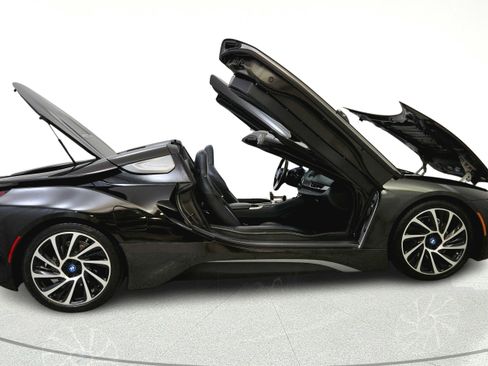 Used 2019 BMW i8 Roadster AWD/4WD image 15
