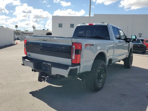 Used 2025 Ford F350 Platinum image 5