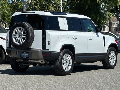 New 2026 Land Rover Defender 110 S AWD/4WD image 9