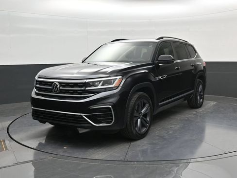 Used 2021 Volkswagen Atlas SE FWD image 3