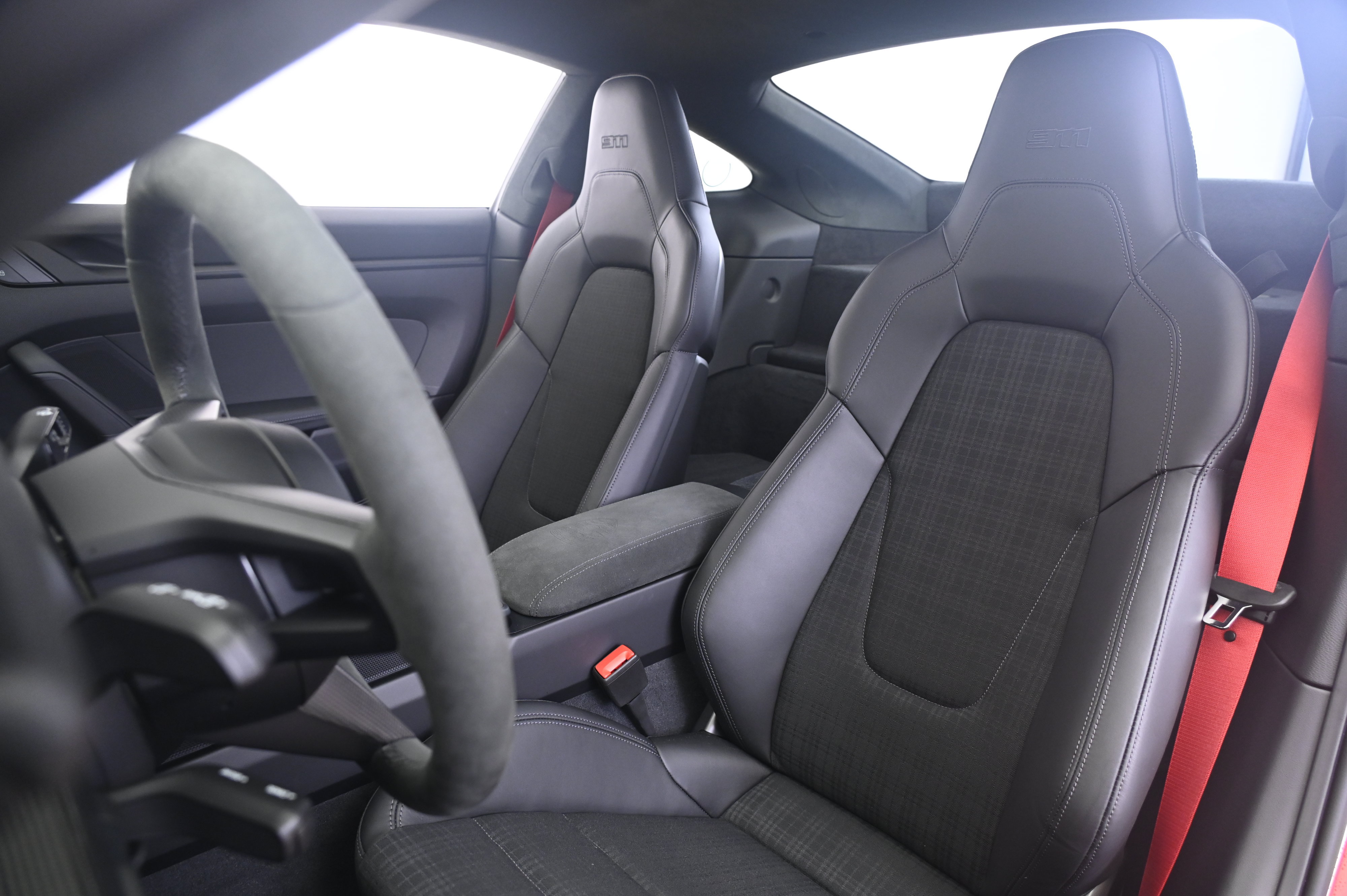 Certified 2026 Porsche 911 Carrera T RWD image 27