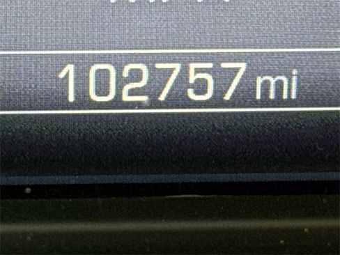 Used 2015 GMC Sierra 1500 SLT w/ SLT Crew Cab Value Package image 33