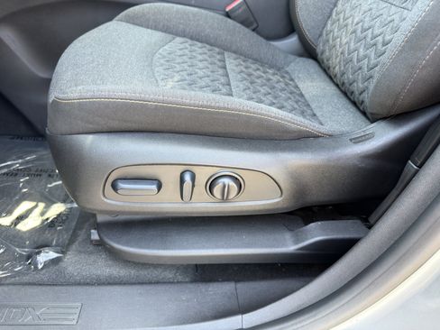 Used 2024 Chevrolet Equinox LT AWD/4WD image 27