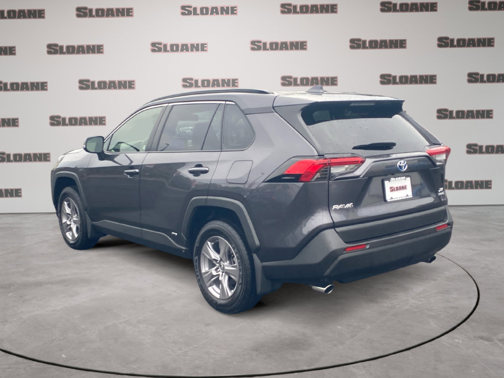 Used 2024 Toyota RAV4 XLE AWD/4WD image 3